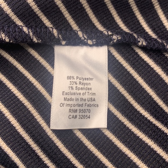 Weston Pencil Skirt - Size XS - Picture 7 of 7